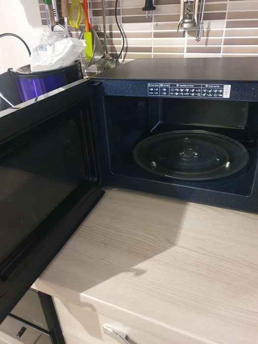 Cuptor cu microunde samsung