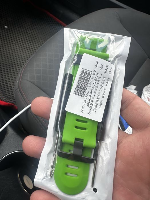 Ремешки на часы Garmin