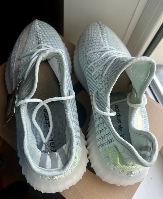 Adidas YEEZY BOOST 350 V2 "cloud white”