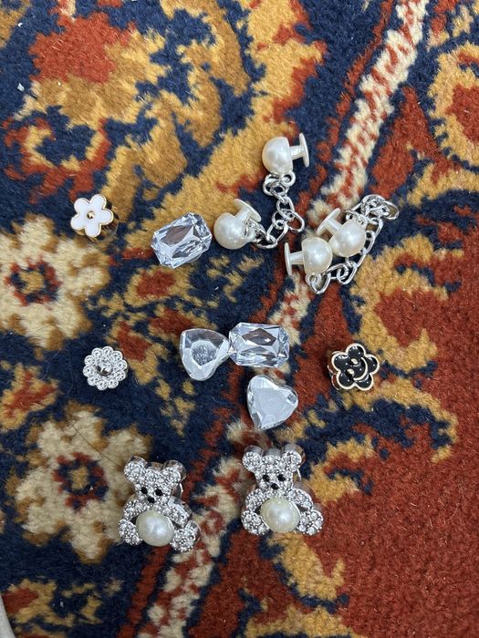 Продам кроксы новые с аксесуарами