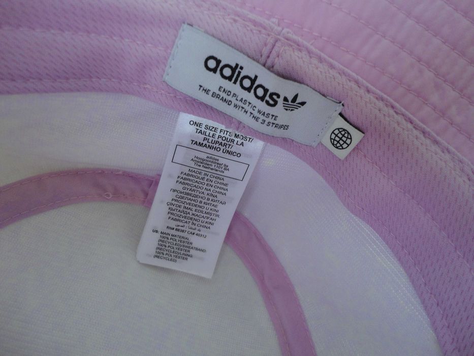 Adidas/нова дамска шапка
