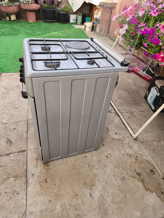 Продам плиту газовую