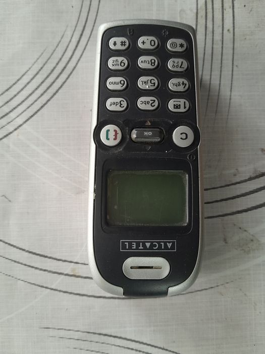 Vând telefon Alcatel fără încărcător preț 80 lei