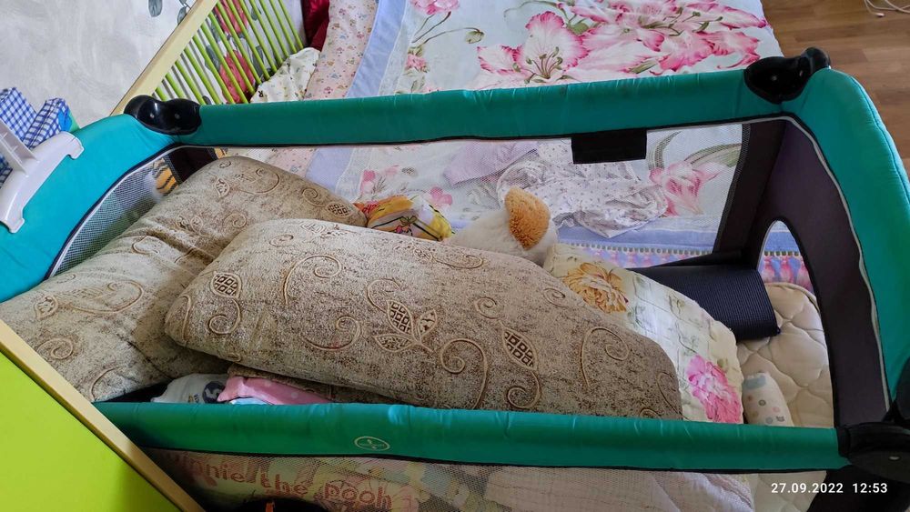 Продается детская кроватка-манеж