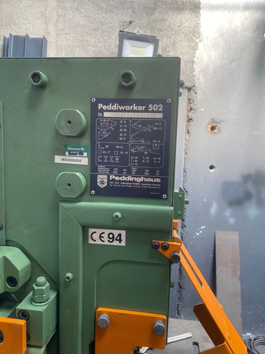 Presa hidraulica combinata cu mai multe functii