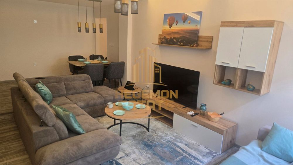 Продава се Тристаен апартамент в Варна, Център - 88 кв.м за 1536 €/кв.м - Снимка #3
