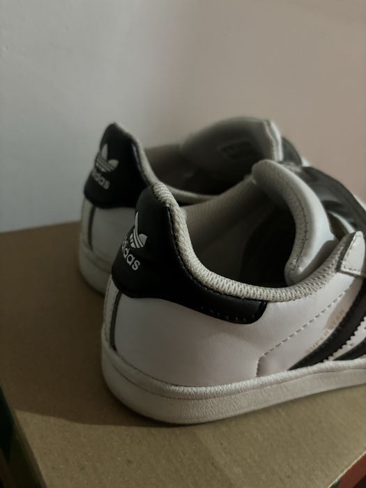 Кроссовки детские