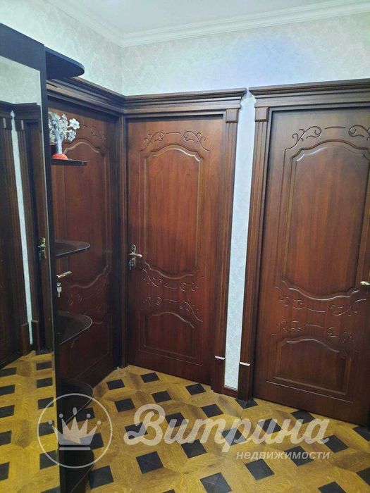 3 Комнатная м-в Буз-2