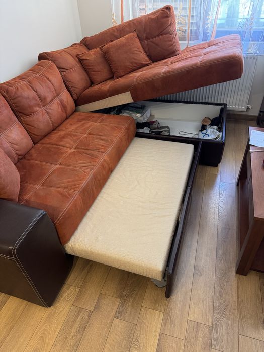 Ъглов диван с функция за сън