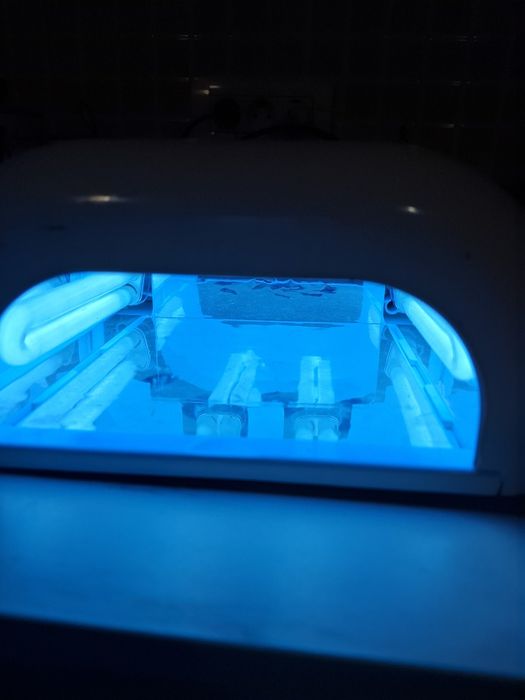 Lampa de unghii cu UV