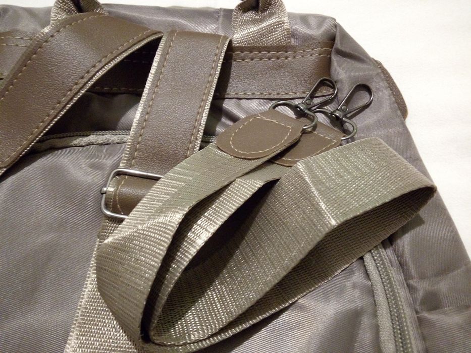 Раница Чисто нова