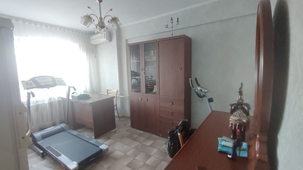 Продается 4 х комнатная квартира