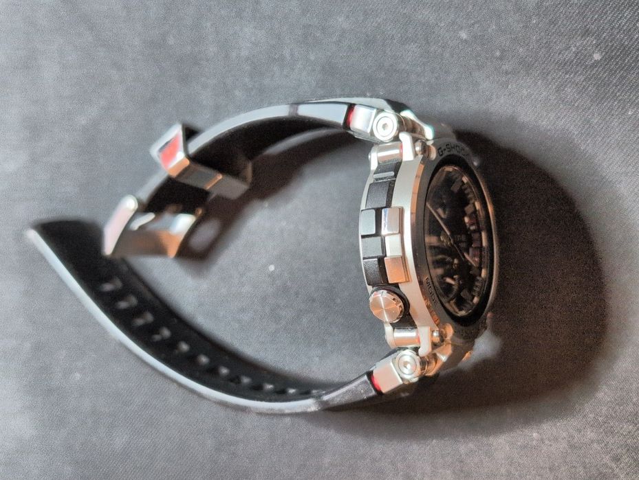 Casio G-Shock MT-G B1000