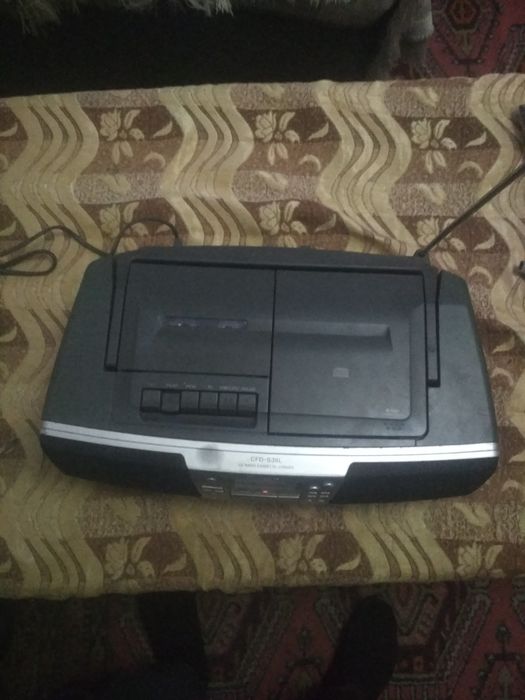 Магнитола SONY CFD-S38L