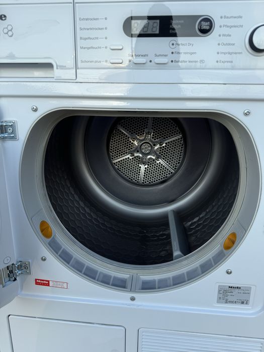 Сушилня с термопомпа Миеле W8860WP 8 кг