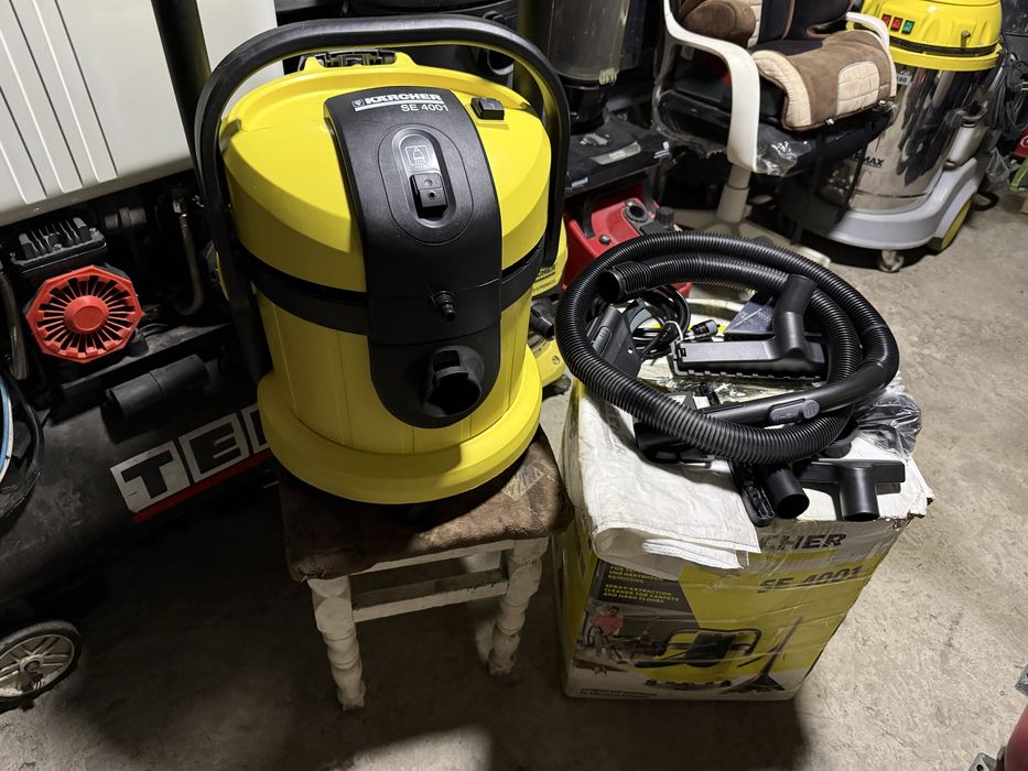 * KARCHER SE 4001 моющий пылесос для сухой и влажной уборки почти новы