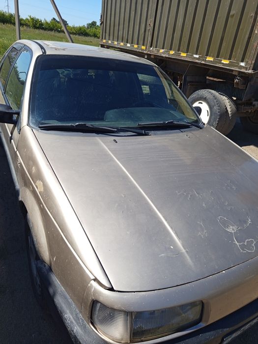 Продам машину Пассат Б3.