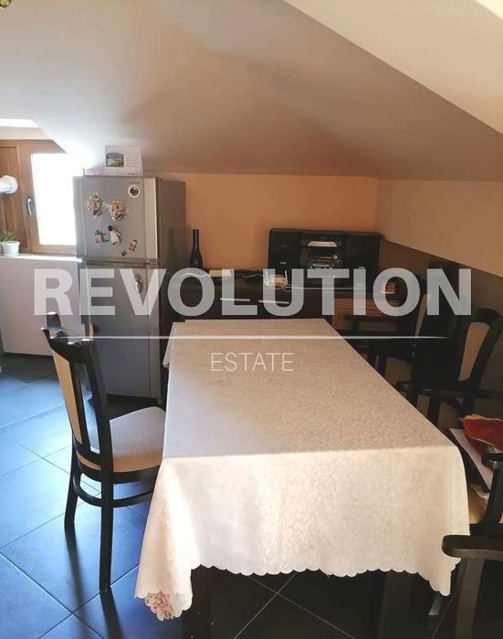 Дава се под наем Двустаен апартамент в Варна, Аспарухово - 65 кв.м за 350 € - Снимка #2