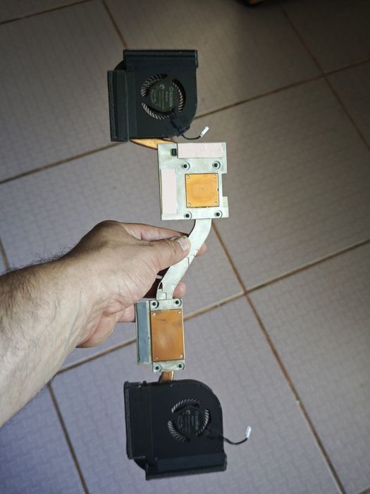 Lenovo P51 - placa de baza cu procesor i7  7820HQ si placa video  Quadro M2200M plus sitem de racire complet!