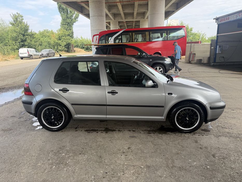 VOLKSWAGEN Golf 2002 — imagine 2