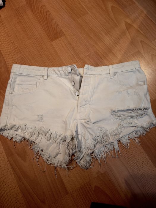 Off-white denim shorts