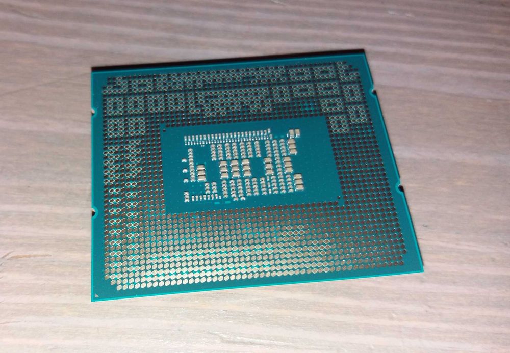 Продам 12400, в отличном состоянии