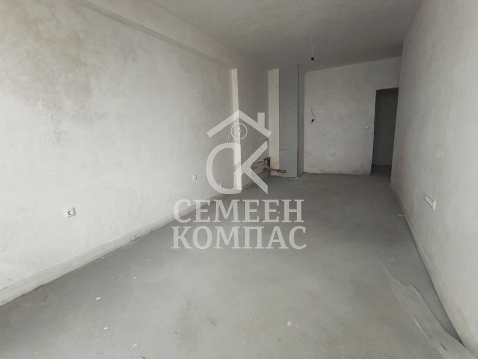 Продава се Тристаен апартамент в Пловдив, Христо Смирненски - 90 кв.м за 1218 €/кв.м - Снимка #2