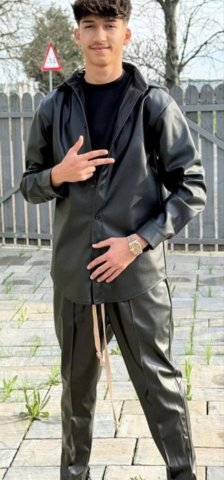 Compleuri Piele! Camasa si Pantalon cu sireturi lungi!