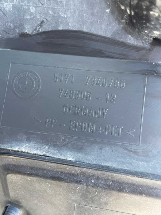 Carenaj dreapta fata Bmw seria 5 G30 - G31 cod 7340786