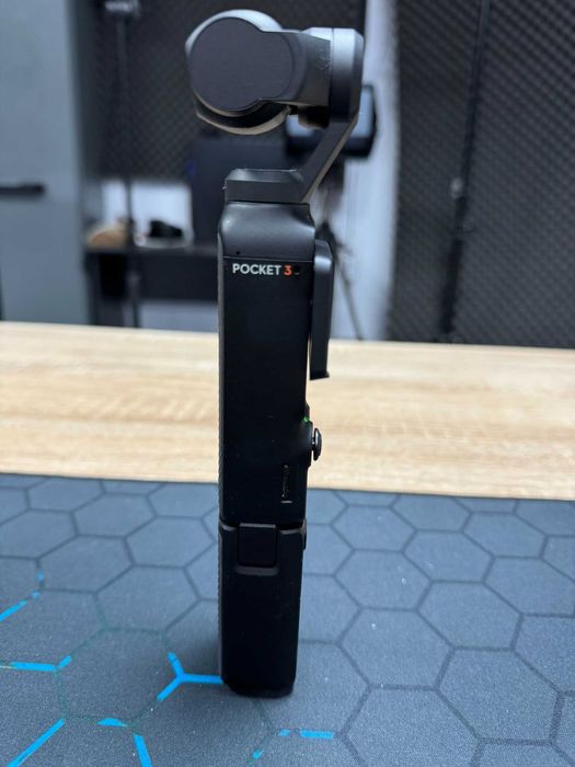 DJI Osmo Pocket 3 Creator Combo - Pachet Complet