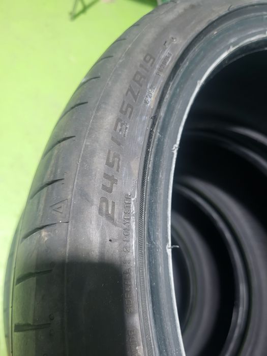 4 бр летни 245/35/19 Falken