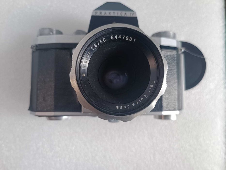 aparat foto colectie PRAKTICA IV cu tessar 50 2.8