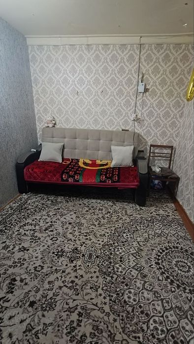 Сдаю свою квартиру одна переделанную в двух..  Срутник 2 1/2.