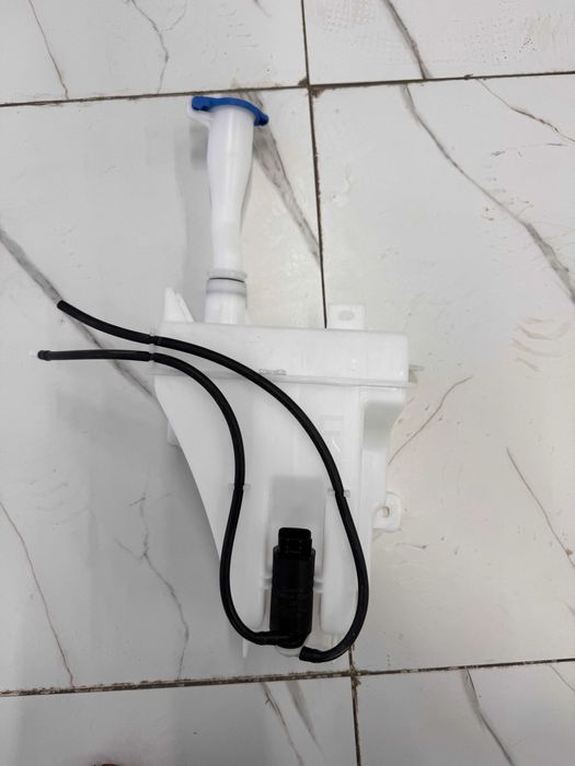 Geely Coolray  Бачок омывателя