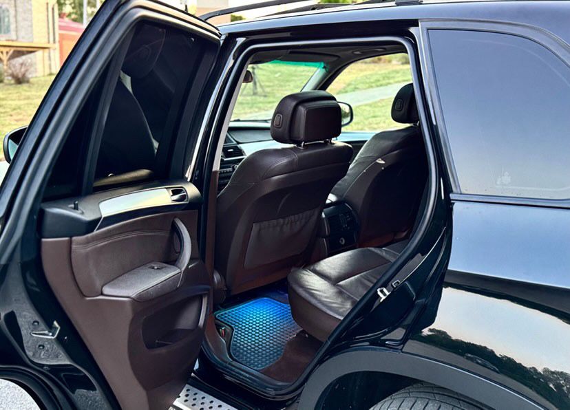 BMW x5 e70 отлично състояние