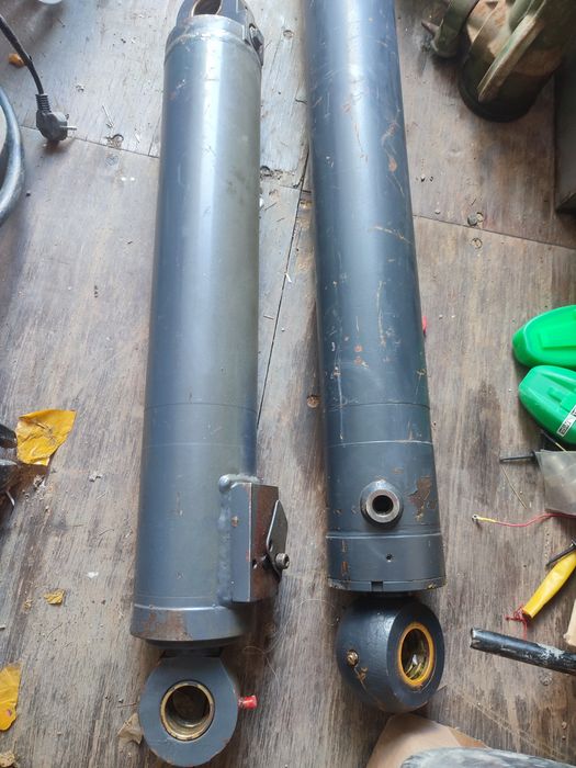 Шток гидравлика 2шт