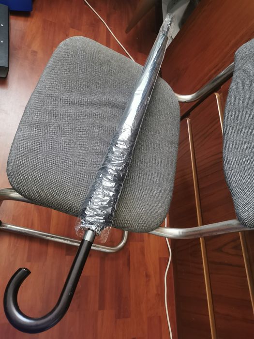 Umbrele noi, nefolosite