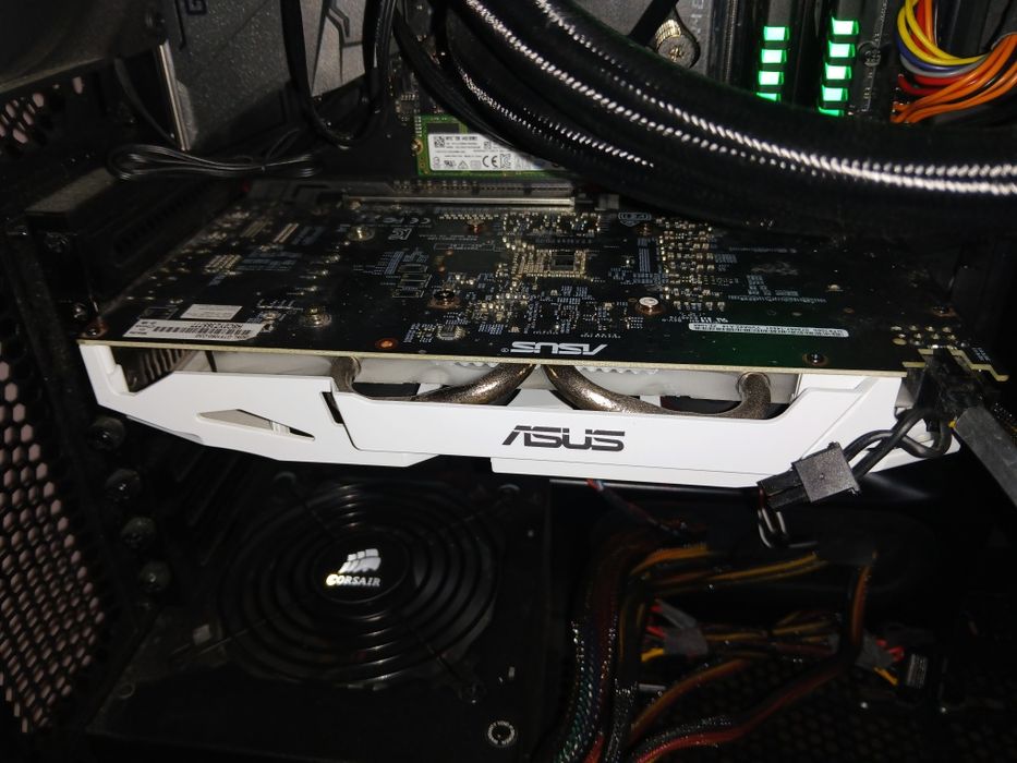 Vand placa video gtx 1060 3gb / vs550 corsair