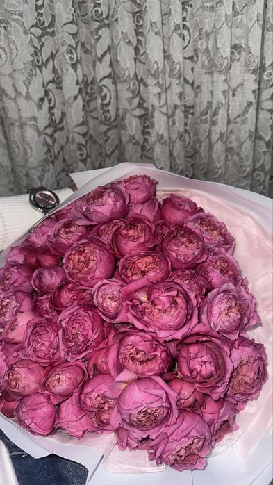 Спрей розы или джульетты 15к можем договориться на счет цены