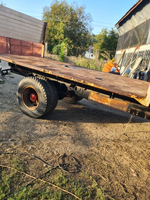 Remorca basculabila pe spate