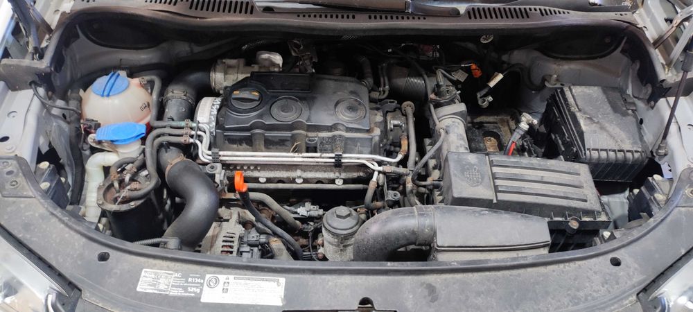 Dezmembrez volkswagen vw touran 1T2 motor 1.9 BLS cv DSG 7cod LSR LA7W