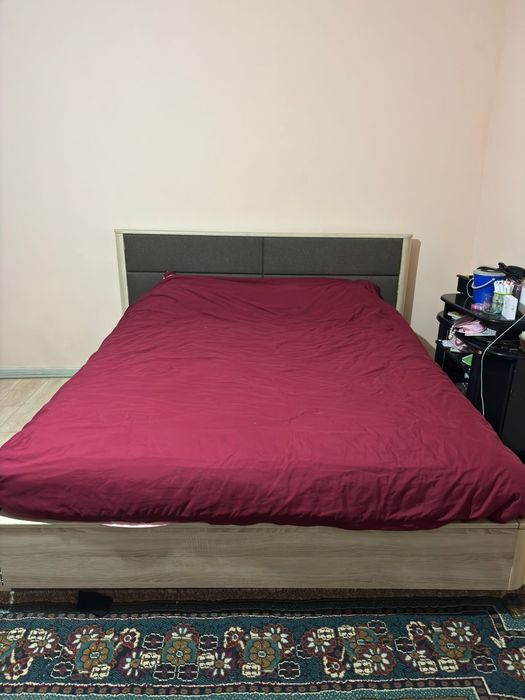 Спальный диван б/у