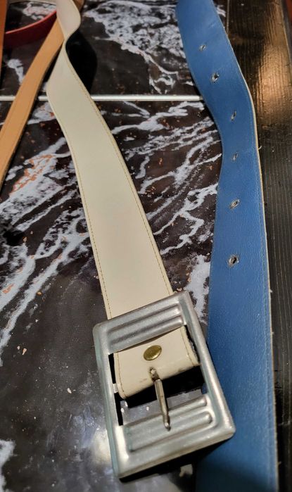 Продавам 10 кожени колана и каиши за колан