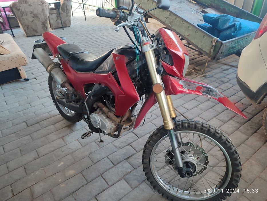 Продам эндуро 250куб