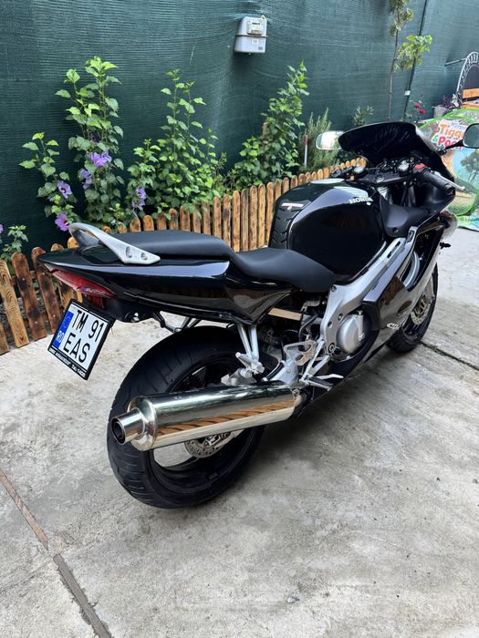 Honda cbr 600 an 2000