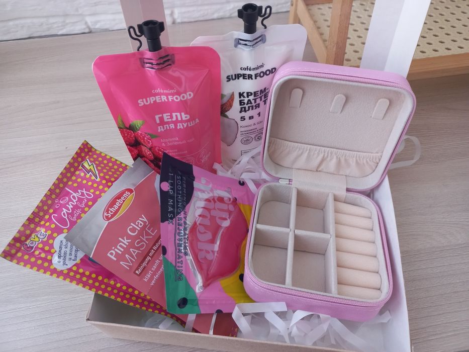 Подарочные боксы