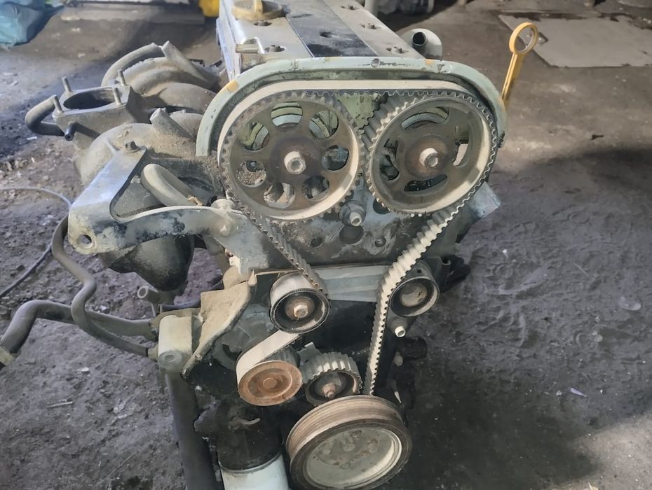 Двигатель Экотек 16 клапаный Опель Омега