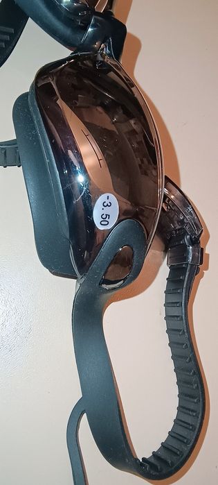 Vând Ochelari înot