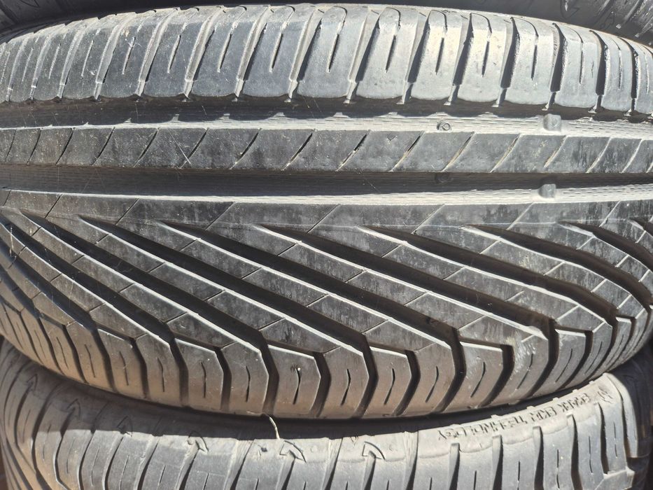 Anvelope de VARA - 215/55/18 - UNIROYAL - Aproape NOI , dot 2017