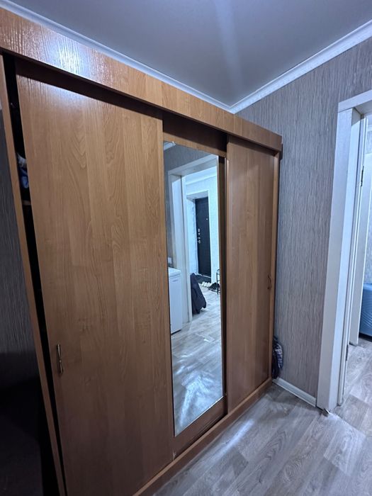 Шкаф диван и полка для косметики
